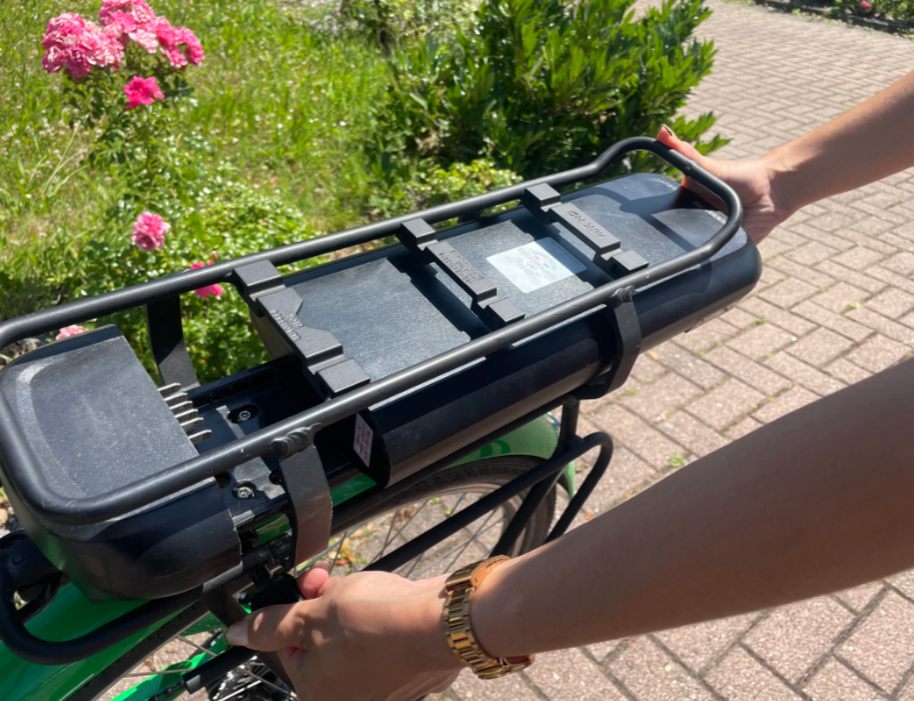 Charger la batterie du Vélhop électrique